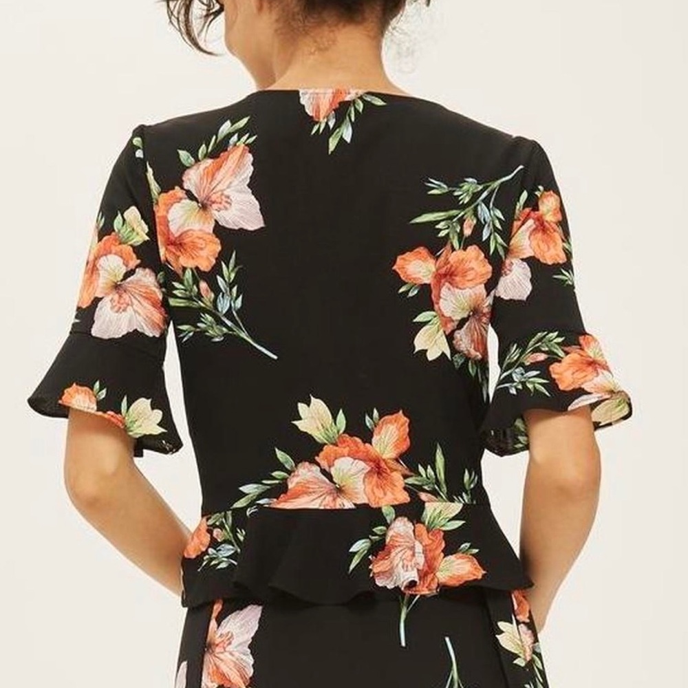 Topshop Black Ruched V-Neck Blouse with Flutter Sleeves Floral Design